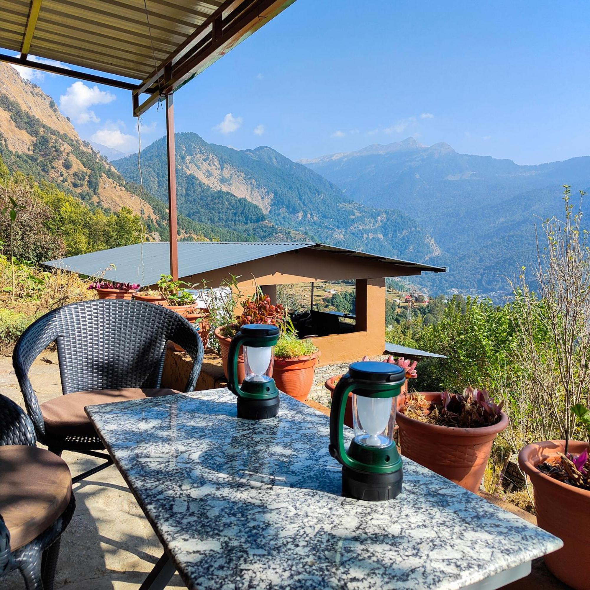 Cafe Buransh Villa Sari Buitenkant foto