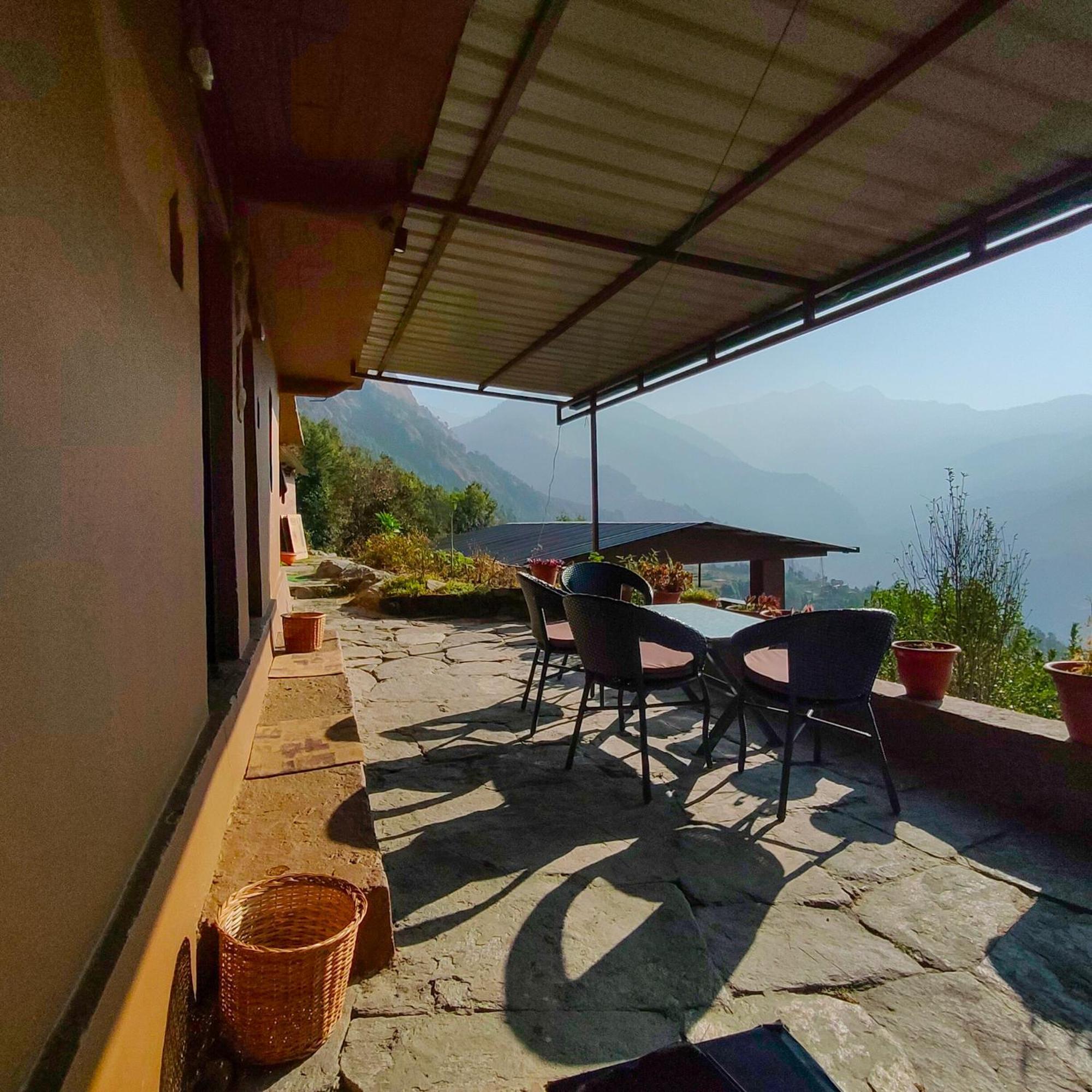 Cafe Buransh Villa Sari Buitenkant foto