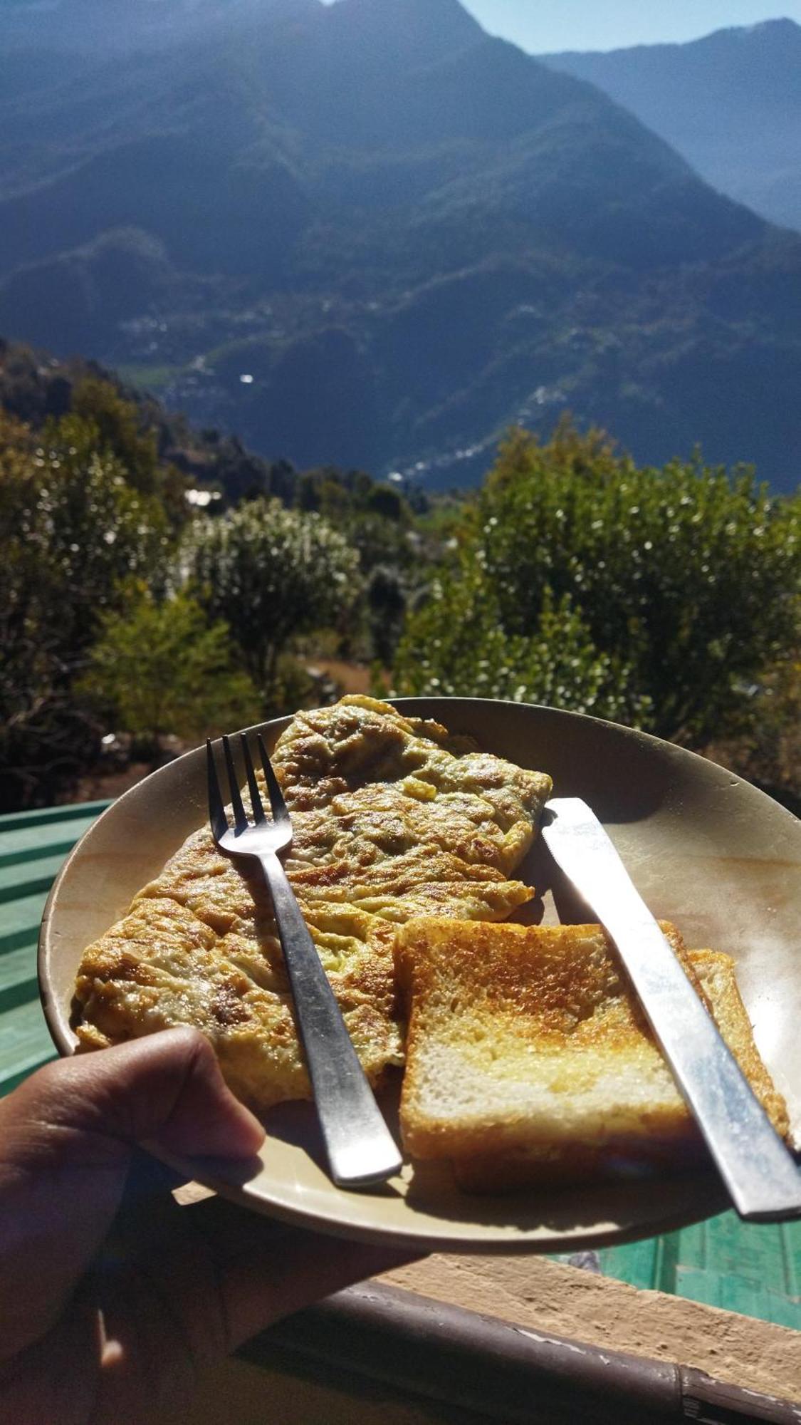 Cafe Buransh Villa Sari Buitenkant foto